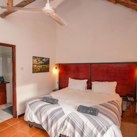 The Little Outlook Bed & Breakfast วิกตอเรียฟอลส์ ภายนอก รูปภาพ