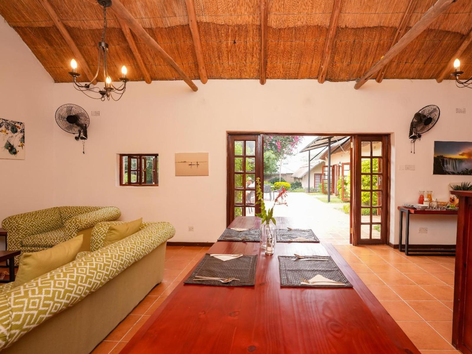 The Little Outlook Bed & Breakfast วิกตอเรียฟอลส์ ภายนอก รูปภาพ