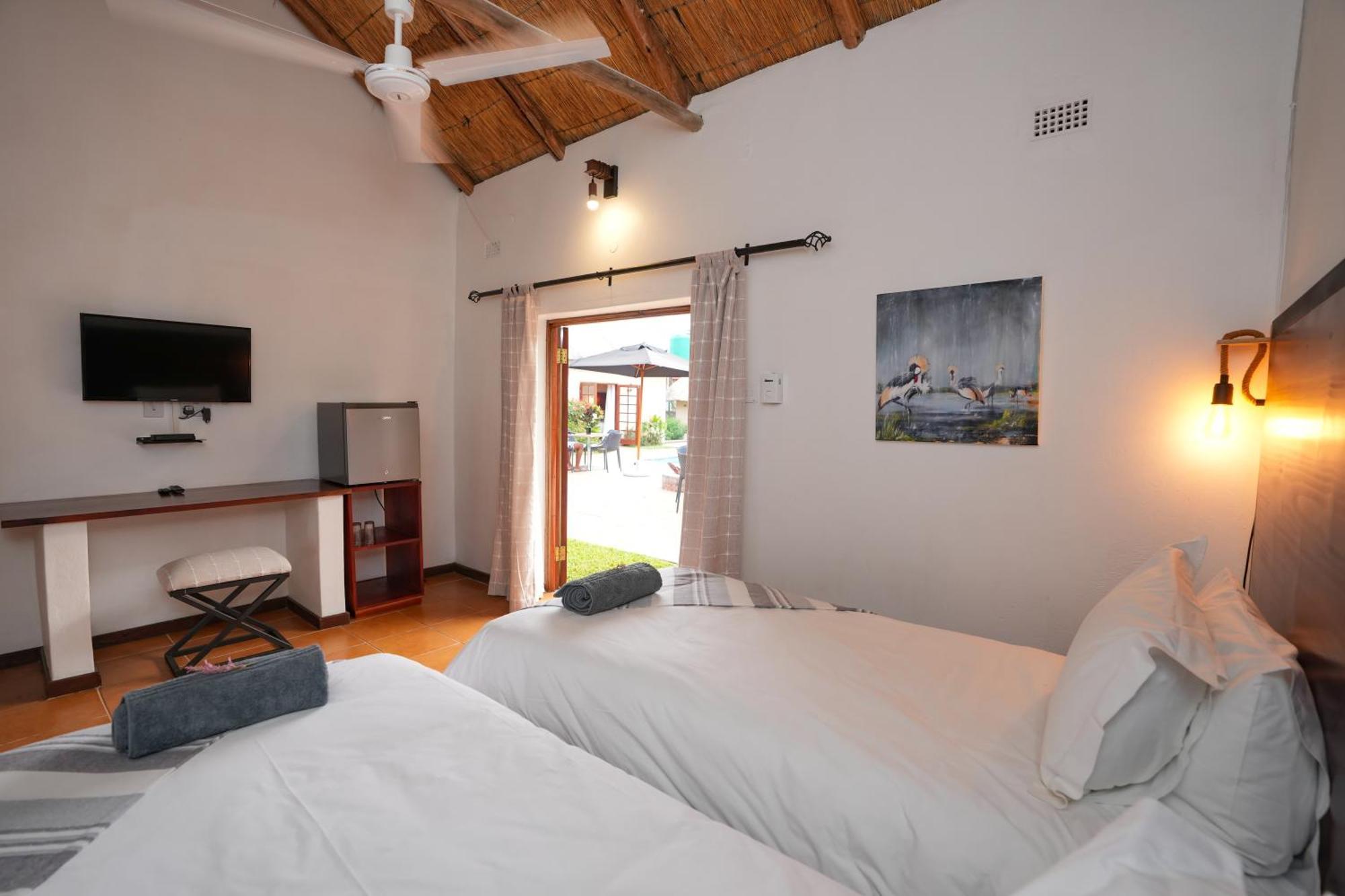 The Little Outlook Bed & Breakfast วิกตอเรียฟอลส์ ภายนอก รูปภาพ